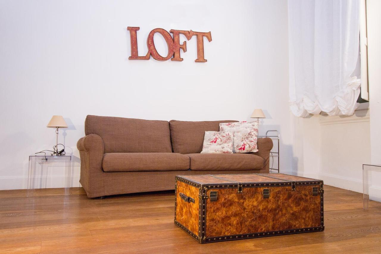 Charming Santa Croce Loft Apartment Florence Luaran gambar